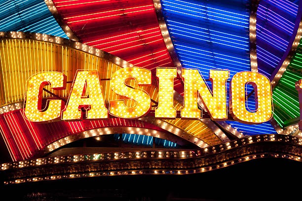 Casino Hold'em live-dealer table on mobile display